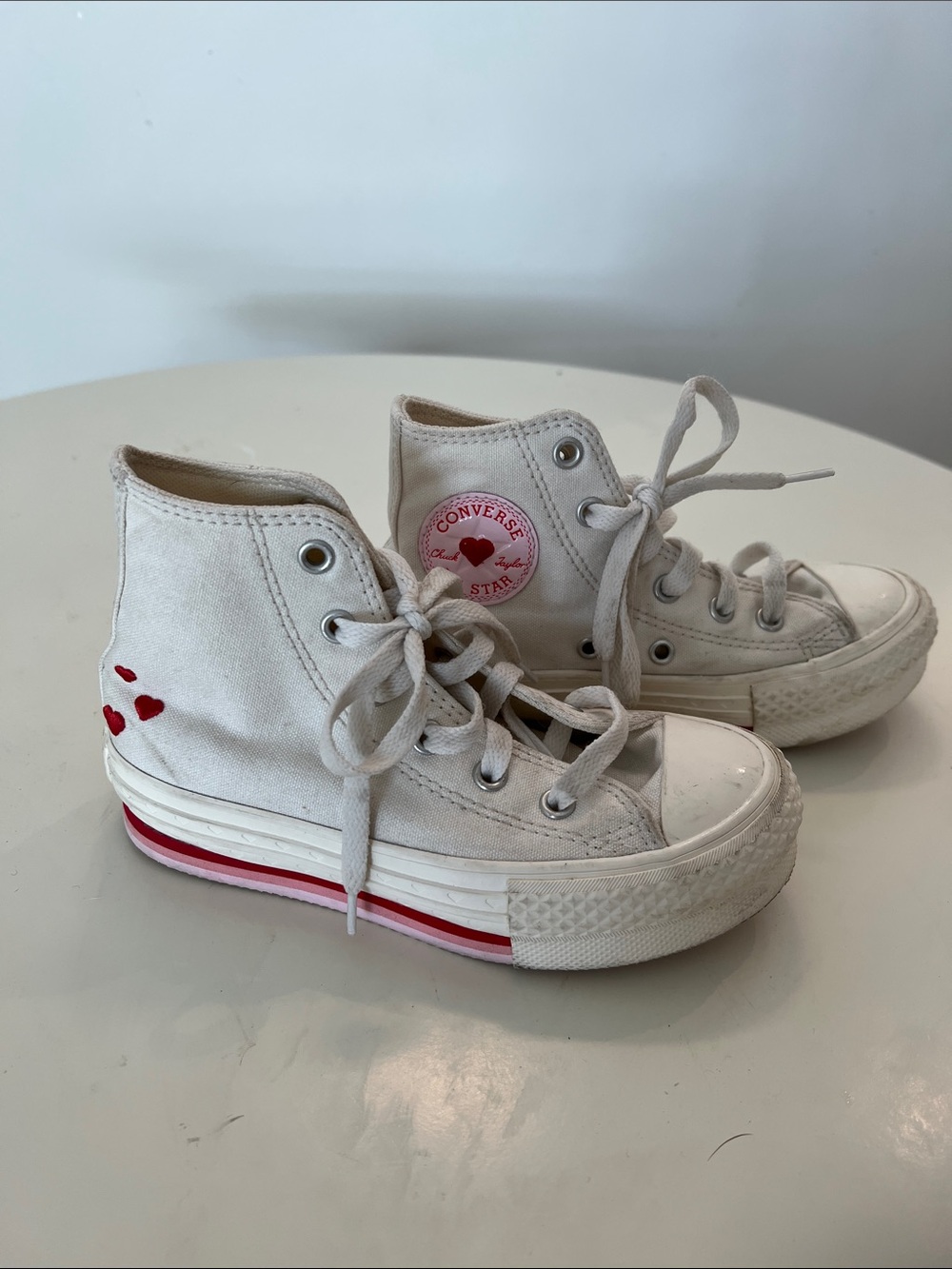 White High-Top Canvas Kids Sneakers with Red Accent